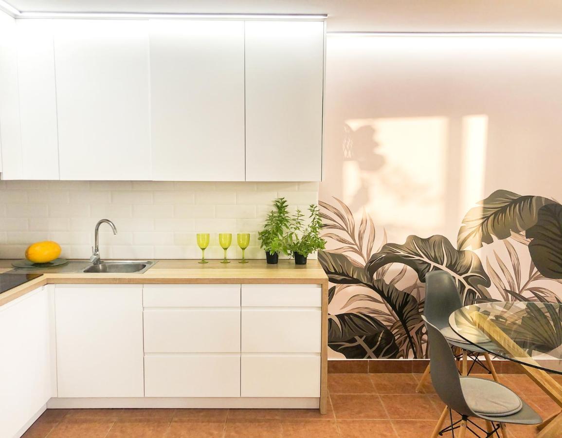 Apartment In The Garden *